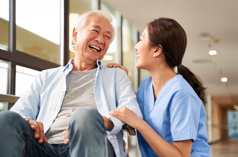hp-img-card-caregiver-with-elderly-asian-man-v01